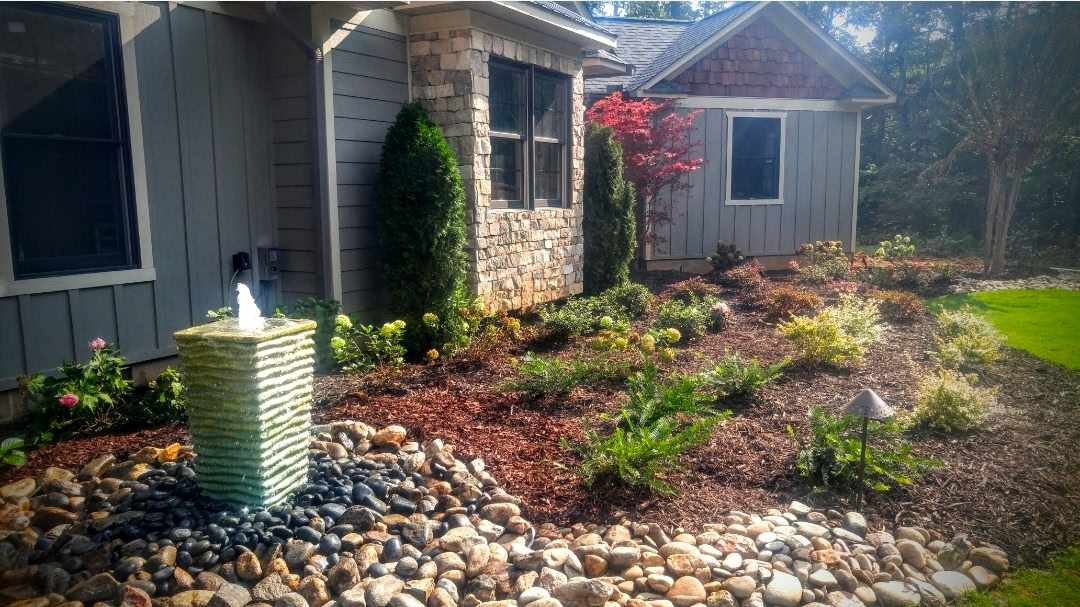 Craftsman Front Yard Fountain & Beds - After